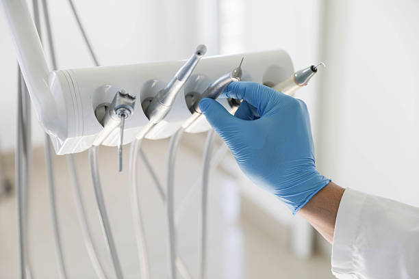 Professional Emergency Dentist technician working in Abingdon, VA